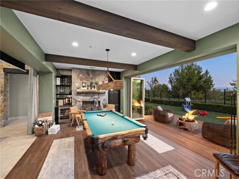 137  Sunset  , Irvine, CA