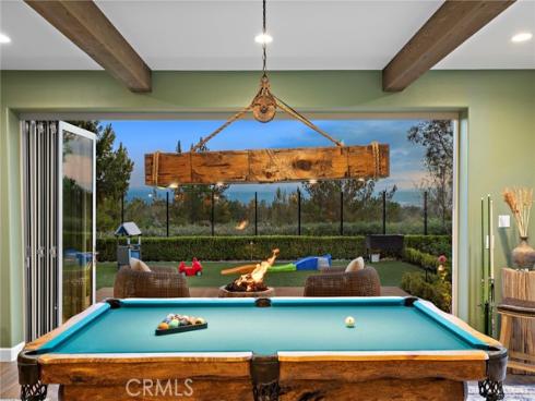 137  Sunset  , Irvine, CA