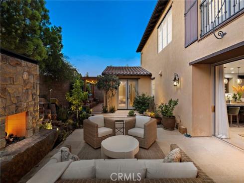 137  Sunset  , Irvine, CA