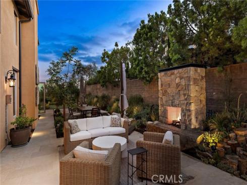 137  Sunset  , Irvine, CA