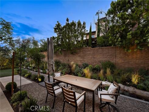 137  Sunset  , Irvine, CA