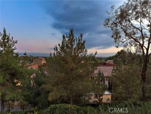 137  Sunset  , Irvine, CA