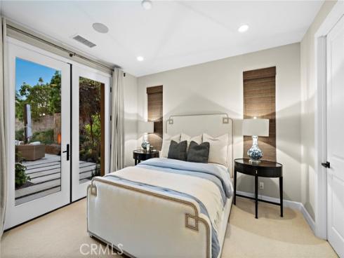 137  Sunset  , Irvine, CA