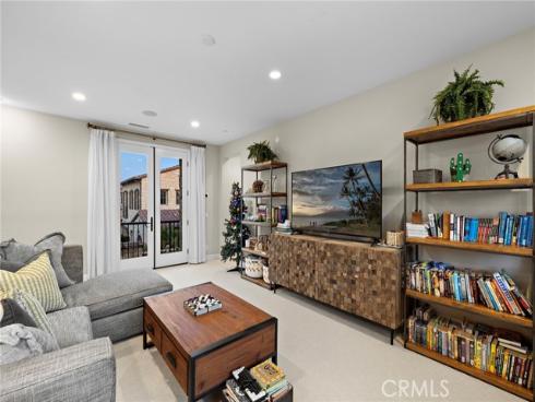 137  Sunset  , Irvine, CA