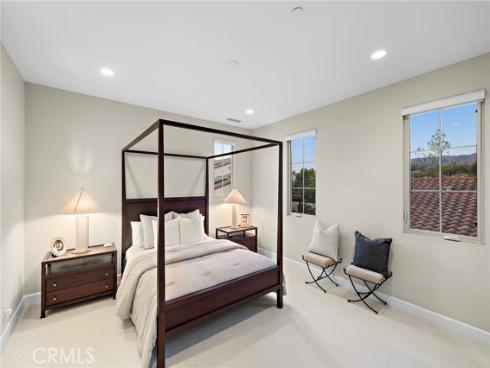 137  Sunset  , Irvine, CA