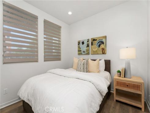 102  Fable  , Irvine, CA