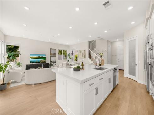 106  Aspect  , Irvine, CA