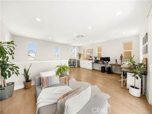 106  Aspect  , Irvine, CA