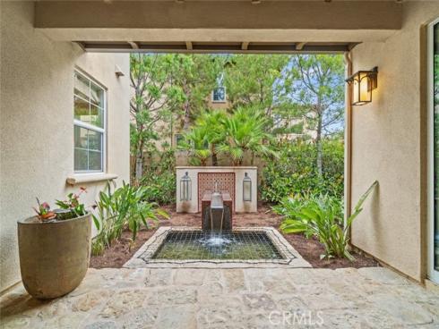 208  Radial  , Irvine, CA