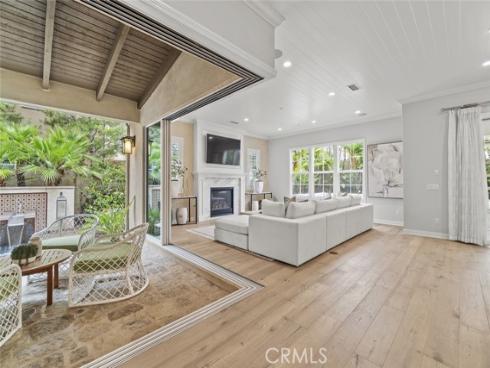 208  Radial  , Irvine, CA