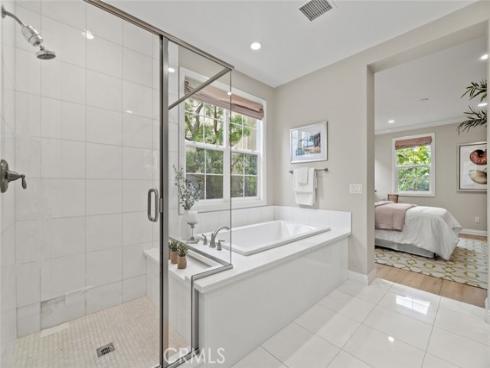 208  Radial  , Irvine, CA