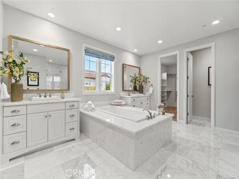 208  Radial  , Irvine, CA