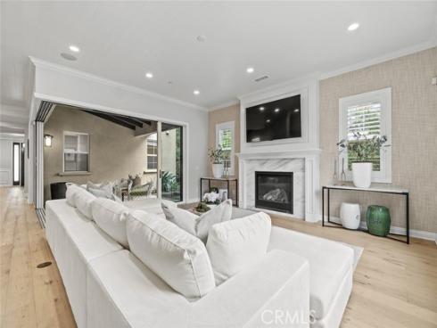 208  Radial  , Irvine, CA