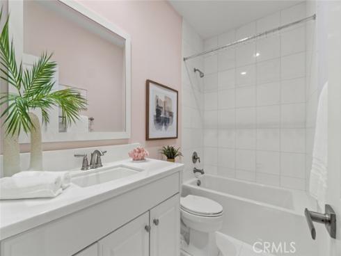 208  Radial  , Irvine, CA