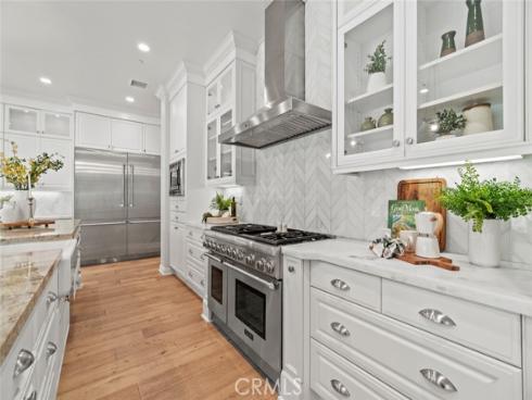 208  Radial  , Irvine, CA