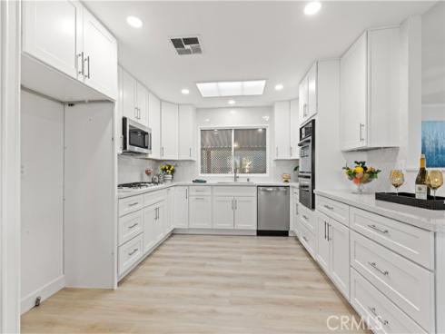 5200  Irvine  210  Boulevard, Irvine, CA