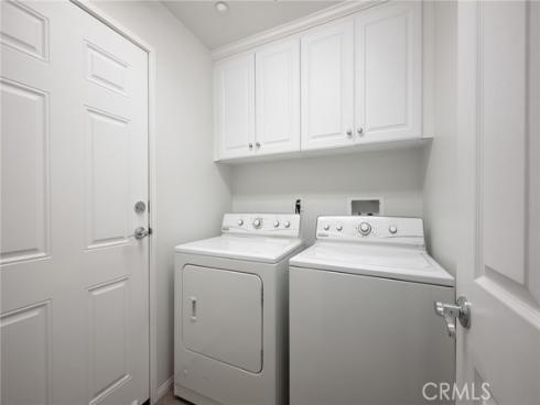 142  Pantheon  , Irvine, CA