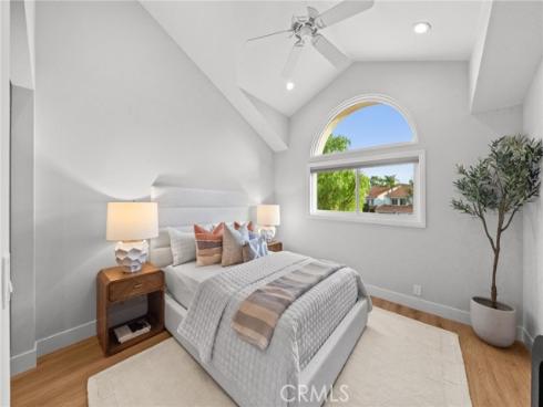 31  Mirador  34 , Irvine, CA