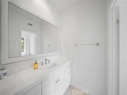 28  Townsend  , Irvine, CA