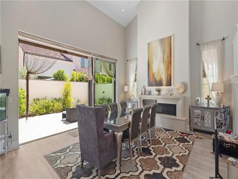 112  Green Rdg  , Irvine, CA