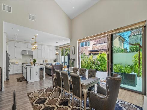 112  Green Rdg  , Irvine, CA