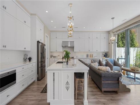 112  Green Rdg  , Irvine, CA