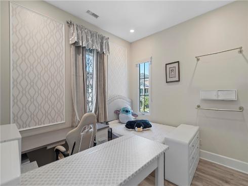 112  Green Rdg  , Irvine, CA