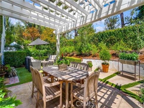 90  Winslow   Lane, Irvine, CA