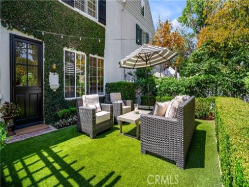 90  Winslow   Lane, Irvine, CA