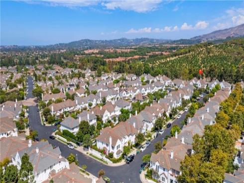 90  Winslow   Lane, Irvine, CA