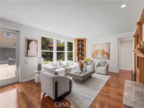 16  Spring Grv  , Irvine, CA