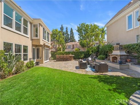 16  Spring Grv  , Irvine, CA