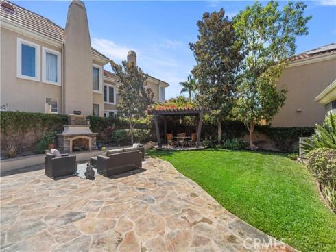 16  Spring Grv  , Irvine, CA