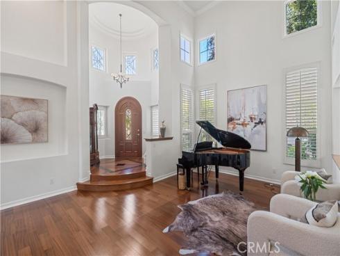 16  Spring Grv  , Irvine, CA