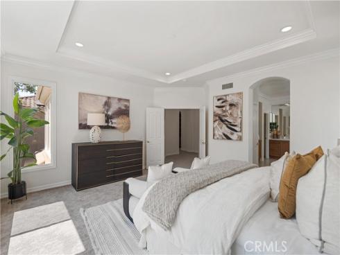 16  Spring Grv  , Irvine, CA