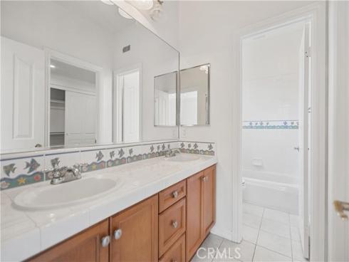 16  Spring Grv  , Irvine, CA