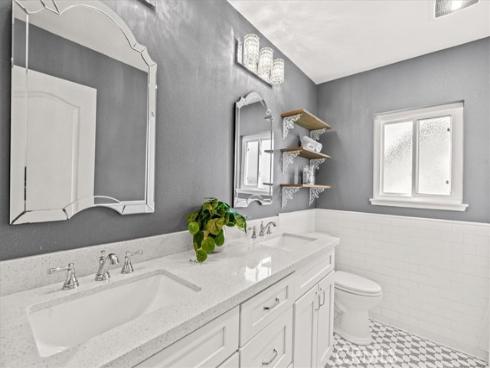 3  Christamon  , Irvine, CA