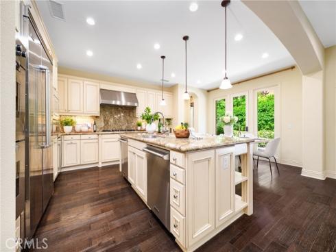 37  Triple Leaf  , Irvine, CA