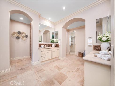 37  Triple Leaf  , Irvine, CA