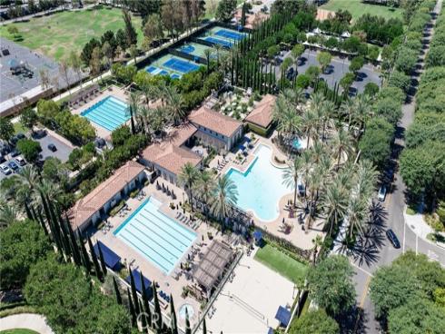 37  Triple Leaf  , Irvine, CA