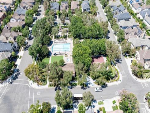 37  Triple Leaf  , Irvine, CA