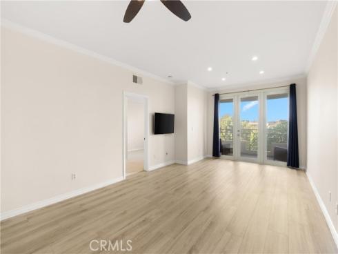 2243  Martin  207 , Irvine, CA