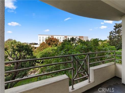 2243  Martin  207 , Irvine, CA