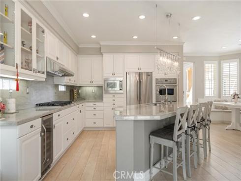 24  Malibu  , Irvine, CA