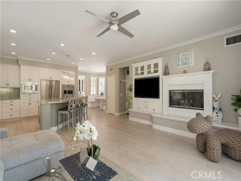 24  Malibu  , Irvine, CA