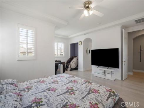 24  Malibu  , Irvine, CA