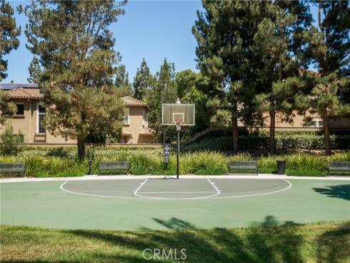 24  Malibu  , Irvine, CA