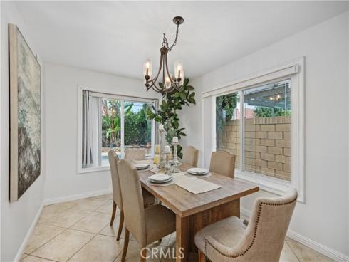 15  Colonial  , Irvine, CA