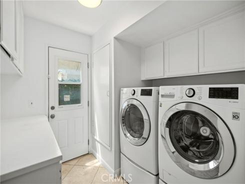 15  Colonial  , Irvine, CA