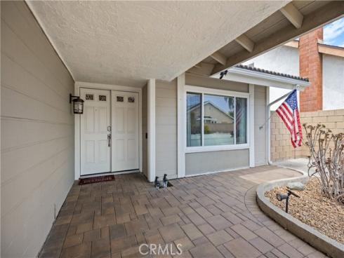 15  Colonial  , Irvine, CA